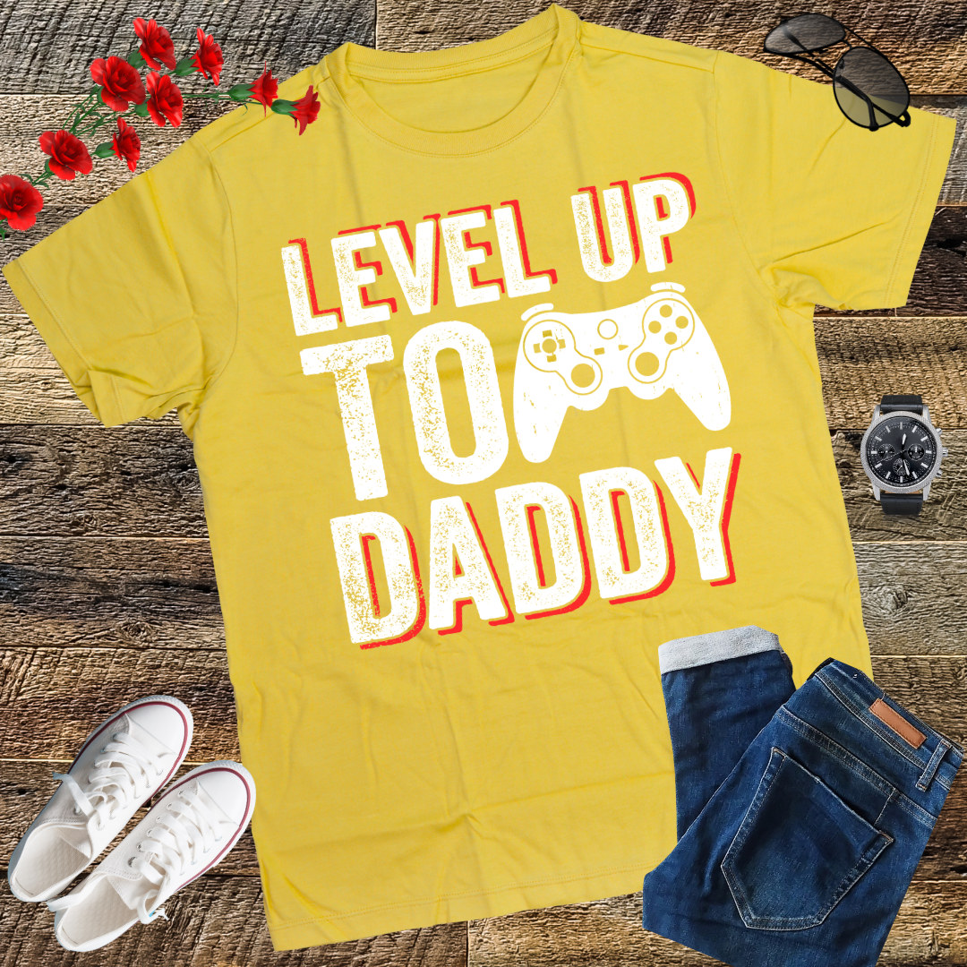 New Dad Fathers day Leveled up to Daddy T-Shirt